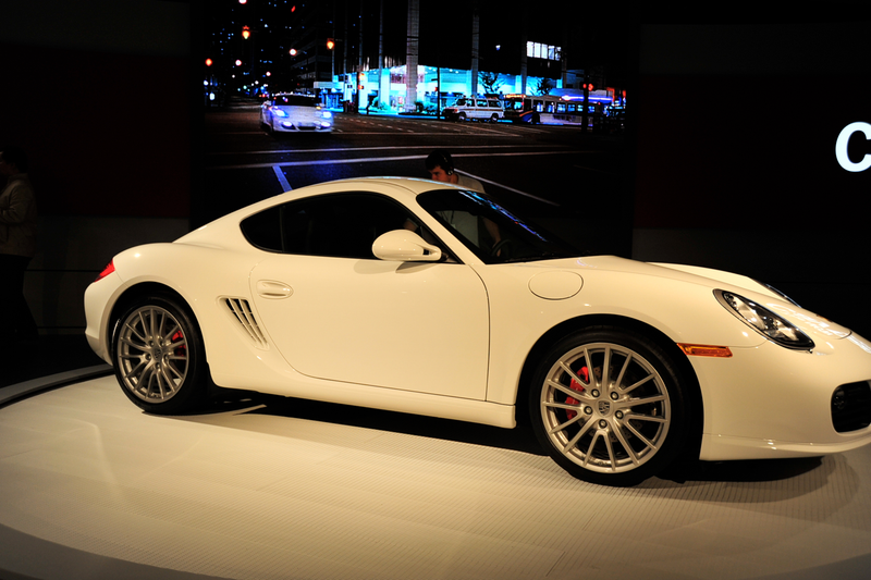 Illustration for article titled 2009 Porsche Cayman Comes To LA, Brings Optional Limited Slip Differential